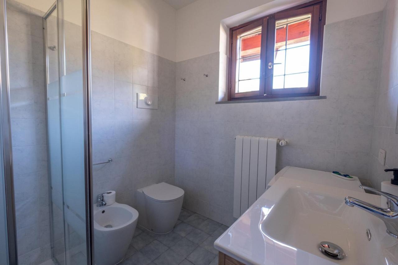 Happy Guest Apartments - Lake View And Pool Riva di Solto Exterior foto