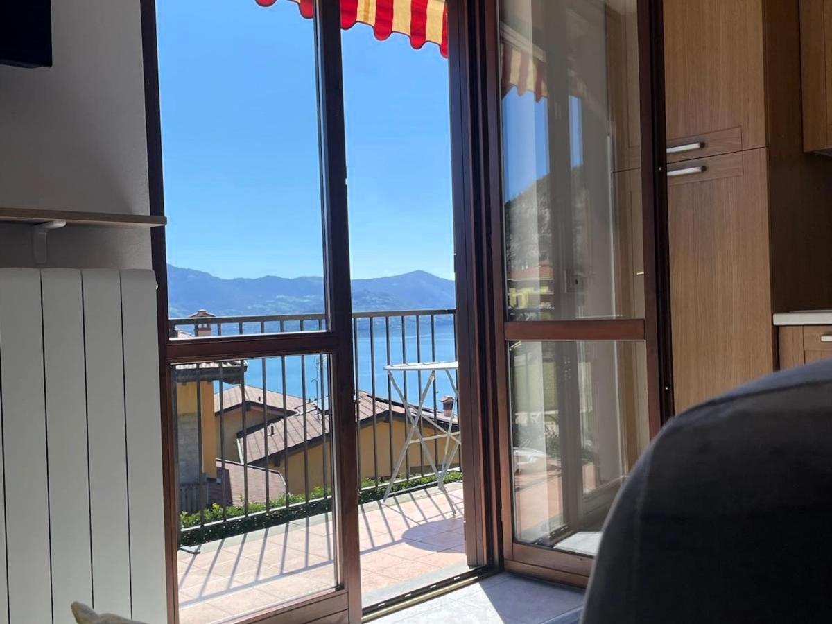 Happy Guest Apartments - Lake View And Pool Riva di Solto Exterior foto